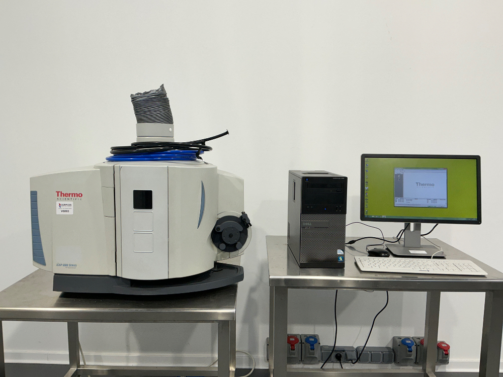 Image of Thermo Fisher Scientific iCAP 6200 Duo Series Spectrophotometers